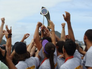 Alvinegros comemoram título da 2ª Regata do Campeonato Estadual