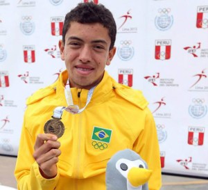 Uncas venceu o Single Skiff em Lima (Foto: Gaspar Nóbrega/Inovafoto/COB)