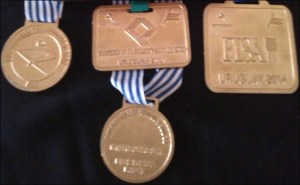 Uncas: bagagem recheada na volta do Uruguai (Foto: Uncas Tales/via Faceboo)