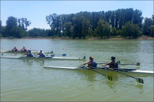 Sophia e Caroline: semifinal do Double Skiff PL (Foto: CBR/Divulgação)
