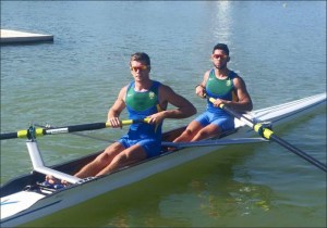 Victor e Vinícius: 4º na semifinal do Dois Sem (Foto: CBR/Divulgação)
